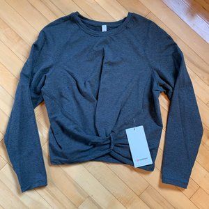 lululemon Tuck and Gather pullover Size 6